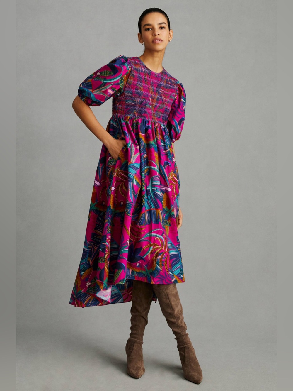 FARM RIO Rainbow Macaws Smocked Midi Dress - Pink/Magenta Multicolor XL